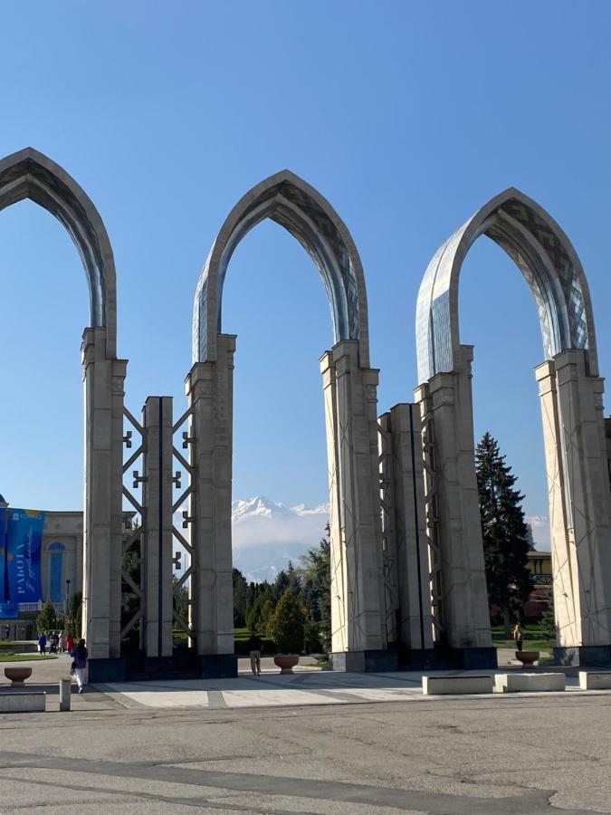 Студия Эрмитаж Атакент Almaty Exterior photo
